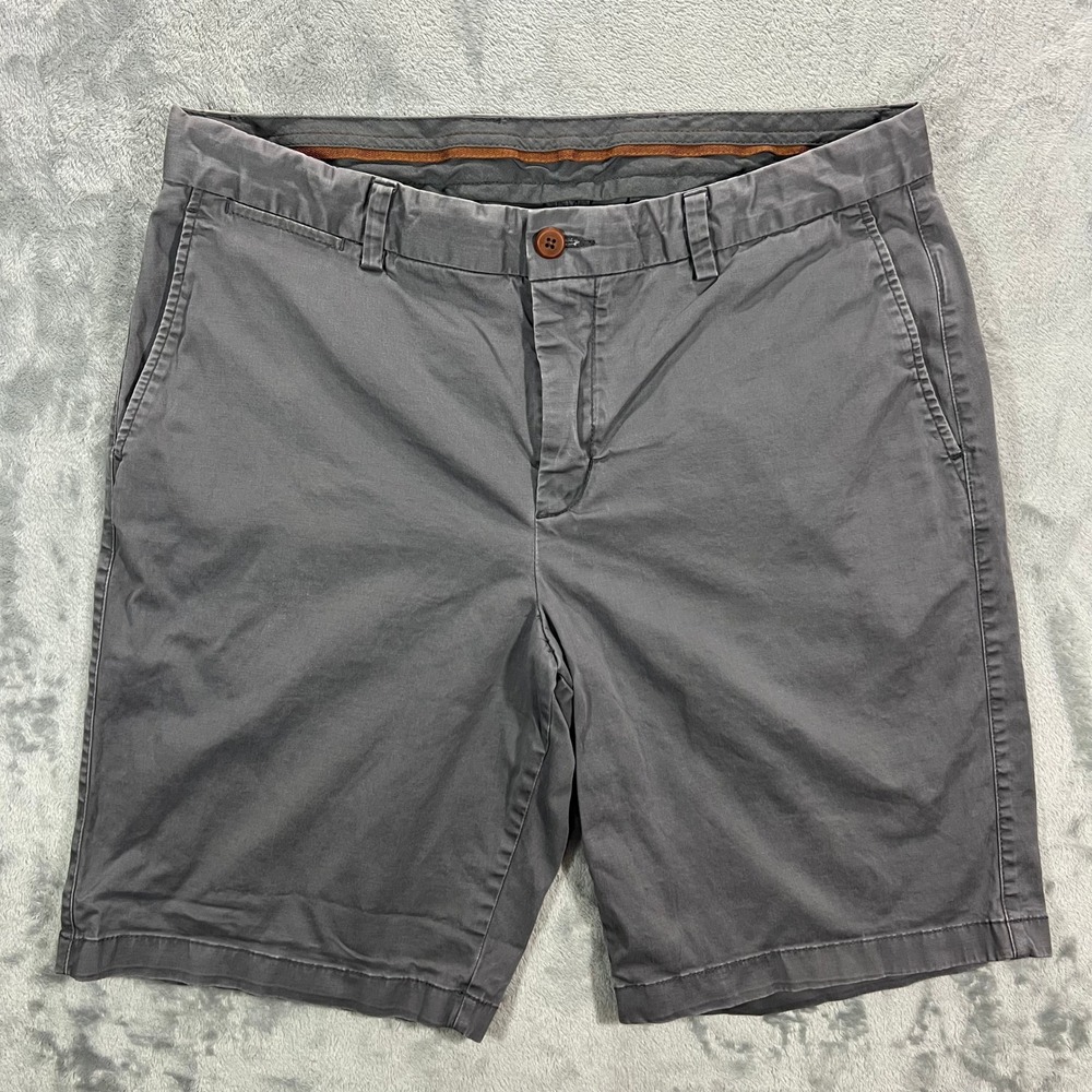 TOMMY BAHAMA Boracay Chino Shorts Mens 36 Gray Solid Stretch Casual Travel Vacay